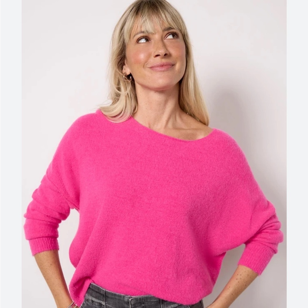 EUC Evereve sweater